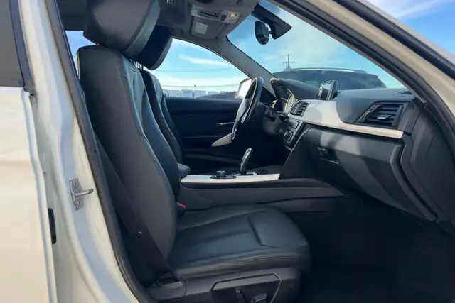 2013 BMW 3 Series 4dr Sdn 328i xDrive AWD - Photo 19