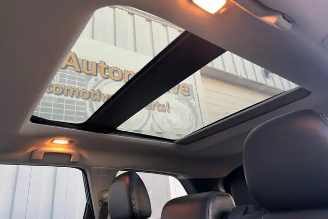2015 Nissan Pathfinder 4WD 4dr S - Photo 12