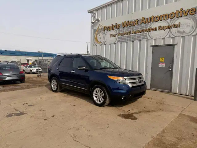 2012 Ford Explorer 4WD 4dr XLT - Photo 3