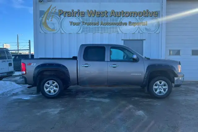 2013 GMC Sierra 1500 4WD Crew Cab 143.5' SLT - Photo 4