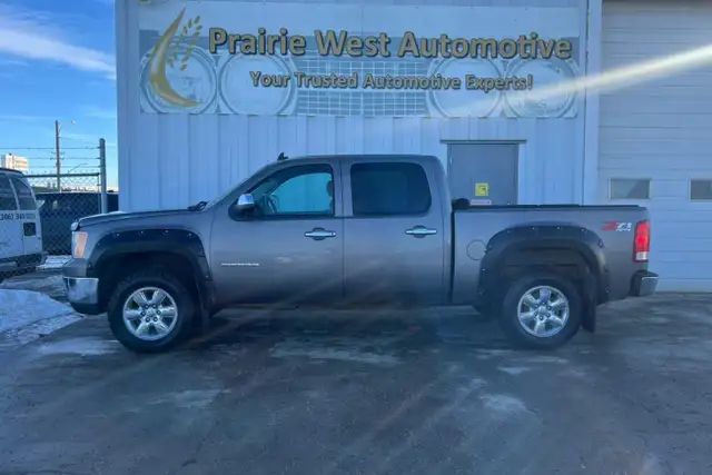 2013 GMC Sierra 1500 4WD Crew Cab 143.5' SLT - Photo 8