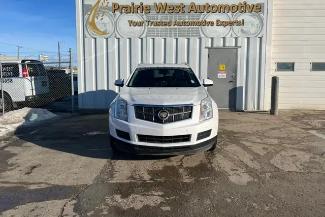 2012 Cadillac SRX AWD 4dr Luxury - Photo 2