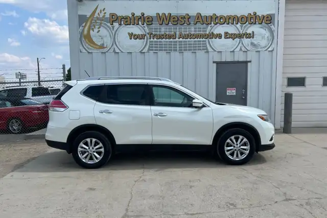 2016 Nissan Rogue AWD 4dr S - Photo 4