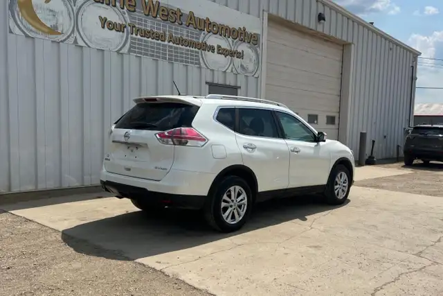 2016 Nissan Rogue AWD 4dr S - Photo 5
