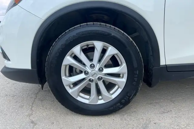 2016 Nissan Rogue AWD 4dr S - Photo 10