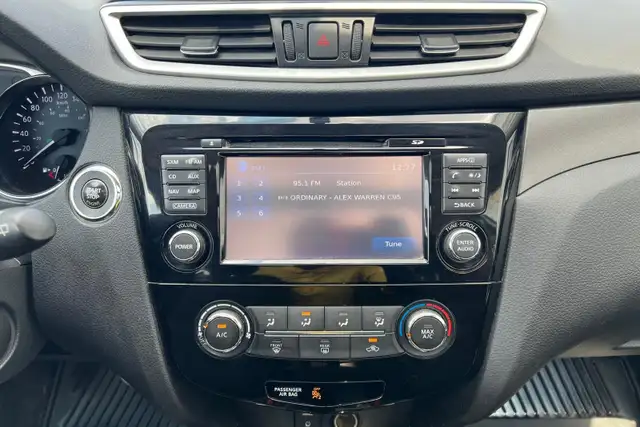 2016 Nissan Rogue AWD 4dr S - Photo 18