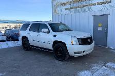 2011 Cadillac Escalade AWD 4dr Luxury - Photo 3
