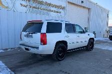 2011 Cadillac Escalade AWD 4dr Luxury - Photo 5