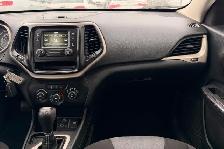 2016 Jeep Cherokee FWD 4dr Sport - Photo 18