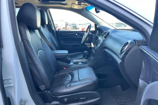 2017 Buick Enclave AWD 4dr Leather - Photo 15