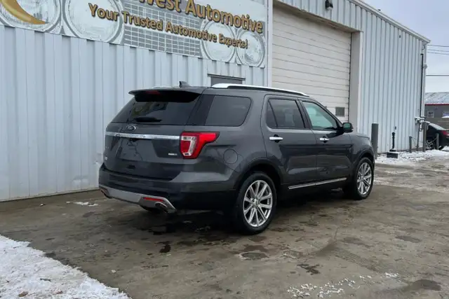 2016 Ford Explorer 4WD 4dr Limited - Photo 5