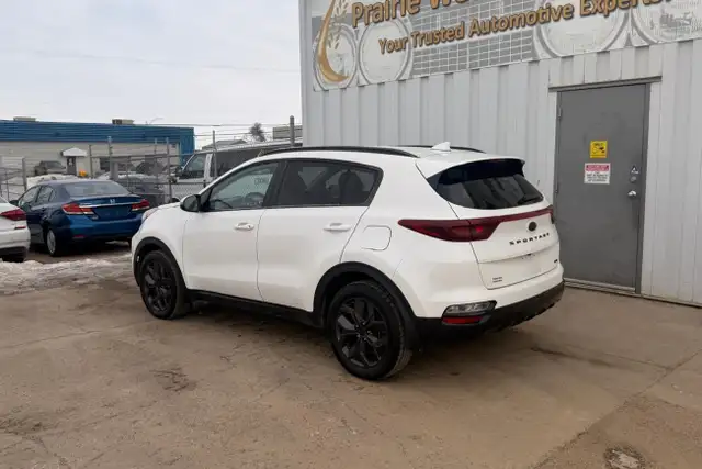 2022 Kia Sportage LX AWD - Photo 6