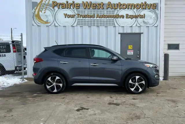 2017 Hyundai Tucson AWD 4dr 1.6L SE - Photo 4