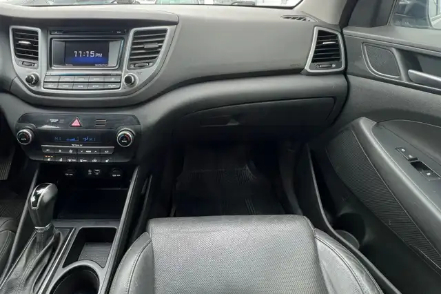 2017 Hyundai Tucson AWD 4dr 1.6L SE - Photo 18