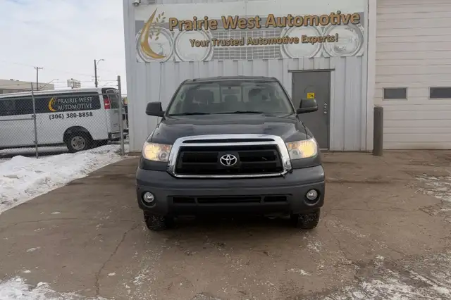2010 Toyota Tundra 4WD Double Cab 146' 4.6L SR5 - Photo 2