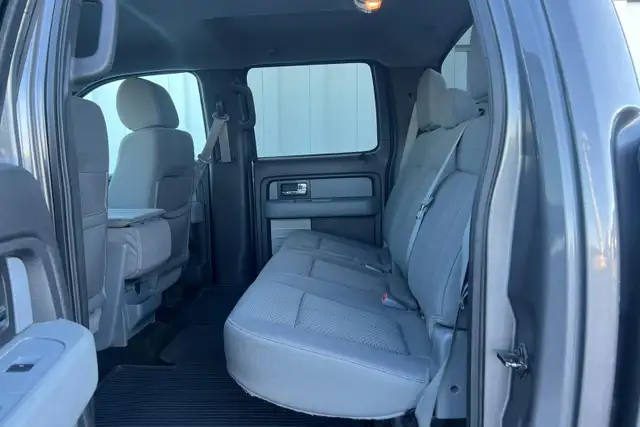 2014 Ford F-150 4WD SuperCrew 145' XLT - Photo 14