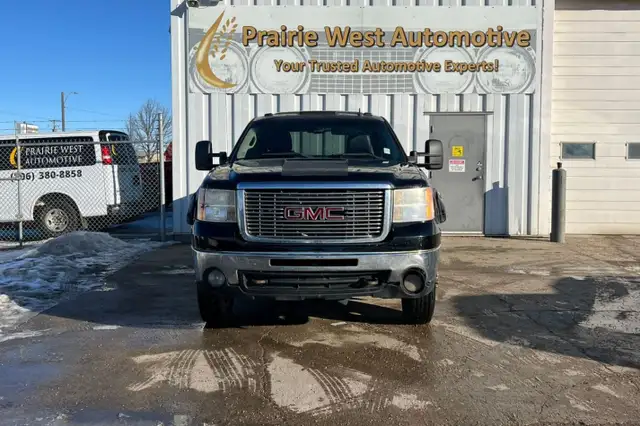 2008 GMC Sierra 3500HD 4WD Crew Cab 167' DRW SLT - Photo 2