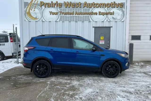 2017 Ford Escape 4WD 4dr Titanium - Photo 4