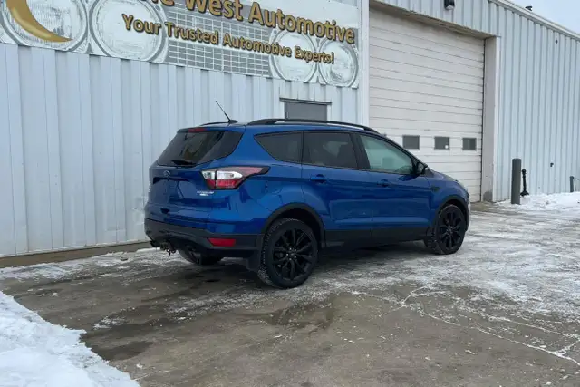 2017 Ford Escape 4WD 4dr Titanium - Photo 5