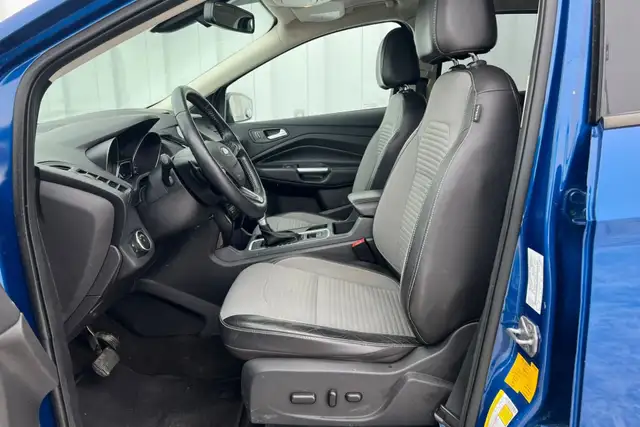 2017 Ford Escape 4WD 4dr Titanium - Photo 11