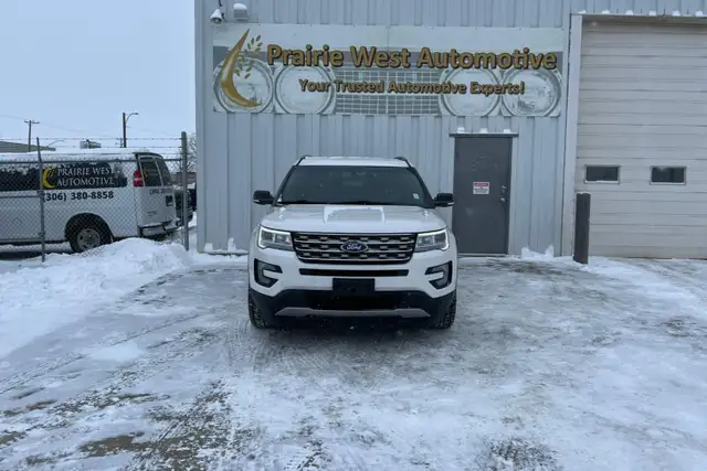 2016 Ford Explorer 4WD 4dr XLT - Photo 2