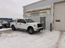 2013 Ford F-150 4WD SuperCrew 145' XLT - Photo 3