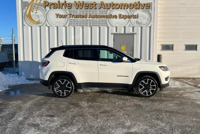 2017 Jeep Compass 4WD 4dr Limited - Photo 4