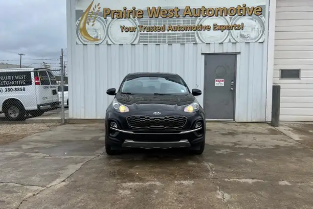 2021 Kia Sportage LX AWD - Photo 2