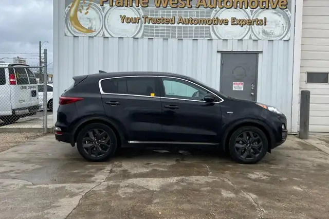 2021 Kia Sportage LX AWD - Photo 4