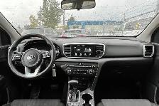 2021 Kia Sportage LX AWD - Photo 11