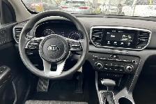 2021 Kia Sportage LX AWD - Photo 12