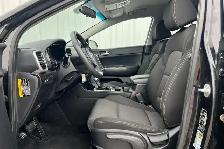 2021 Kia Sportage LX AWD - Photo 14