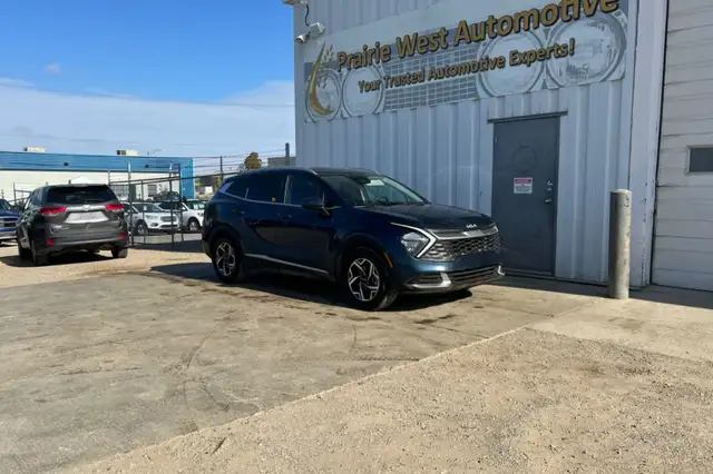 2023 Kia Sportage LX FWD - Photo 3