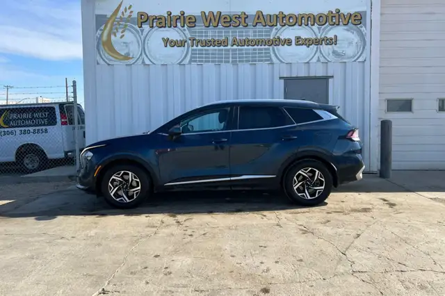 2023 Kia Sportage LX FWD - Photo 9