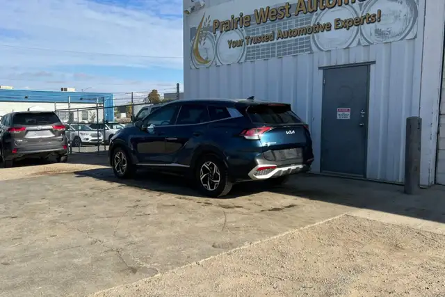 2023 Kia Sportage LX FWD - Photo 10
