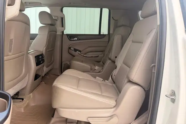 2015 GMC Yukon XL 4WD 4dr SLT - Photo 13