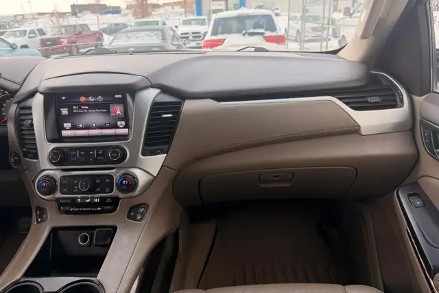 2015 GMC Yukon XL 4WD 4dr SLT - Photo 19