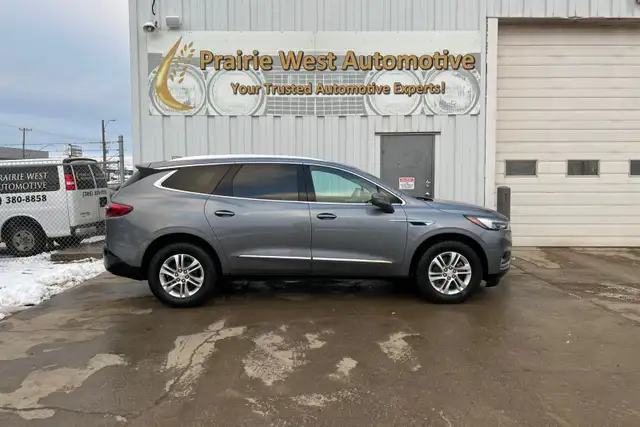2018 Buick Enclave AWD 4dr Essence - Photo 4