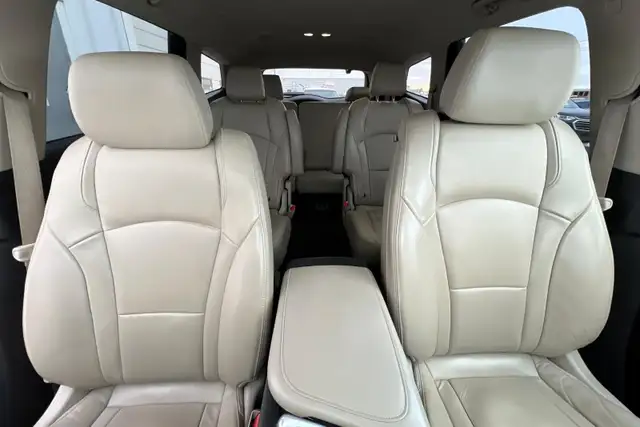 2018 Buick Enclave AWD 4dr Essence - Photo 15