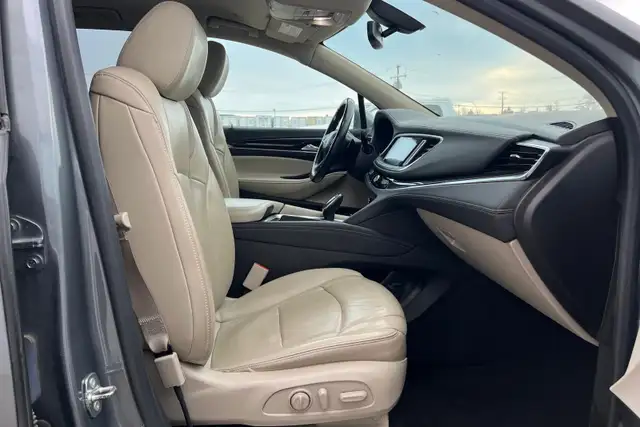 2018 Buick Enclave AWD 4dr Essence - Photo 17