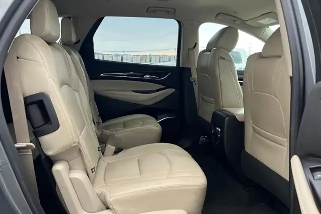 2018 Buick Enclave AWD 4dr Essence - Photo 19