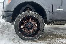 2011 Ford F-150 4WD SuperCrew 145' XLT - Photo 10