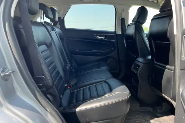 2020 Ford Edge SEL AWD - Photo 16