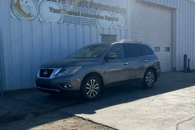 2015 Nissan Pathfinder 4WD 4dr S - Photo 9