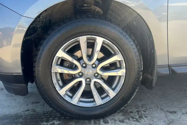 2015 Nissan Pathfinder 4WD 4dr S - Photo 10