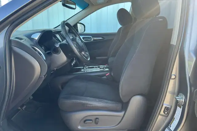 2015 Nissan Pathfinder 4WD 4dr S - Photo 11