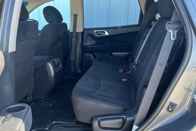 2015 Nissan Pathfinder 4WD 4dr S - Photo 13