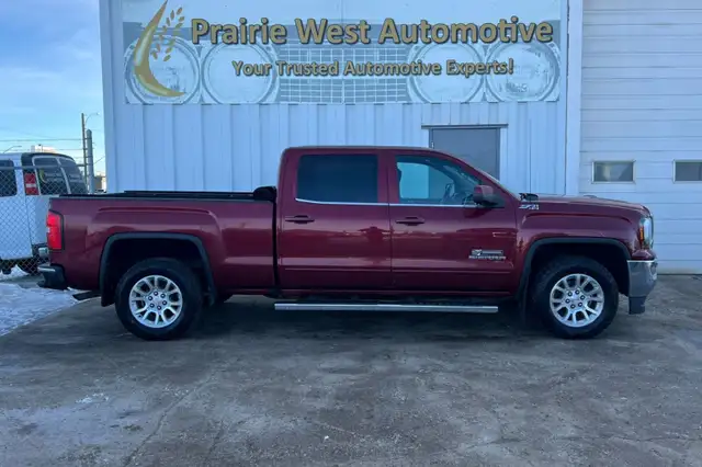 2017 GMC Sierra 1500 4WD Crew Cab 153.0' SLE - Photo 4