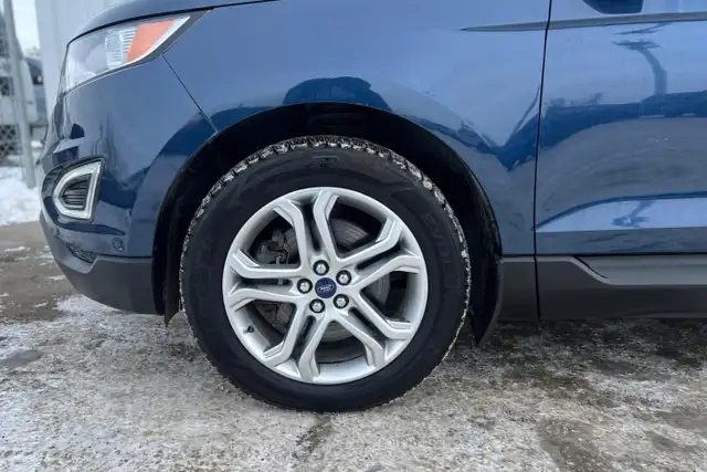 2017 Ford Edge 4dr Titanium AWD - Photo 10