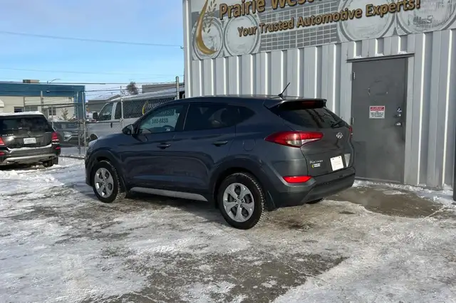 2018 Hyundai Tucson 2.0L FWD - Photo 7